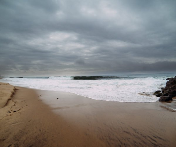 Sea, waves